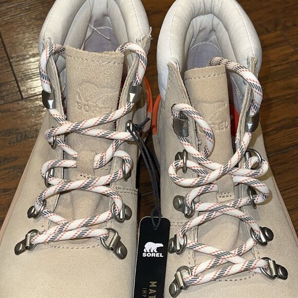 New Sorel Women's SIZE 7.5 Hi-Line Waterproof Hiker Boots - Picture 6 of 8